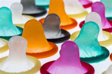 Blowjob ohne Kondom gegen Aufpreis Sexuelle Massage Voels